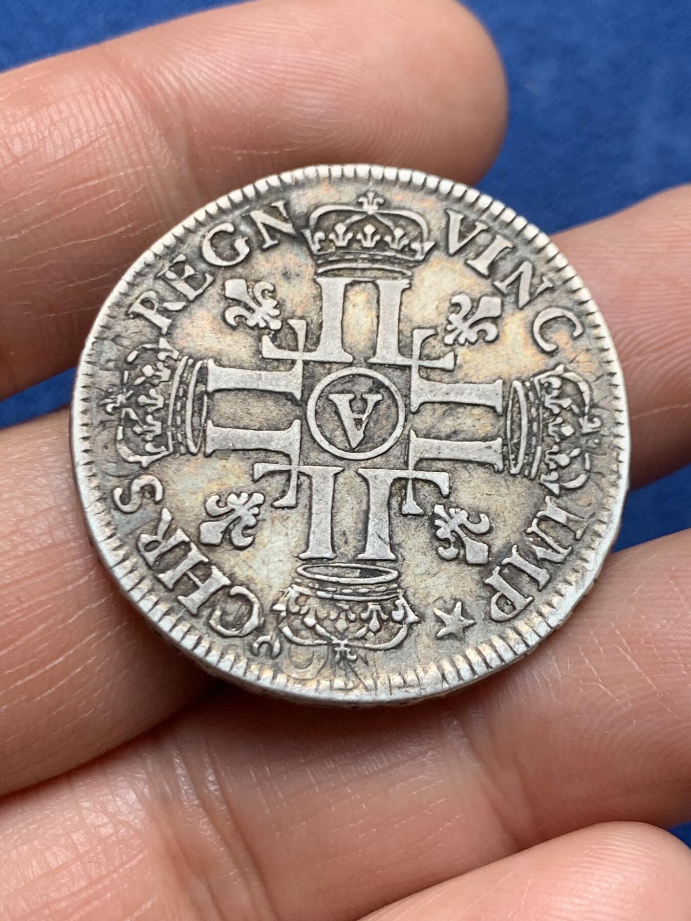 《竞宝斋》第466场 周日，周一 2场连拍 （全场包邮）欢迎送拍 法国1690年路易十四半埃居银币 少见面值 细节好 老包浆漂亮