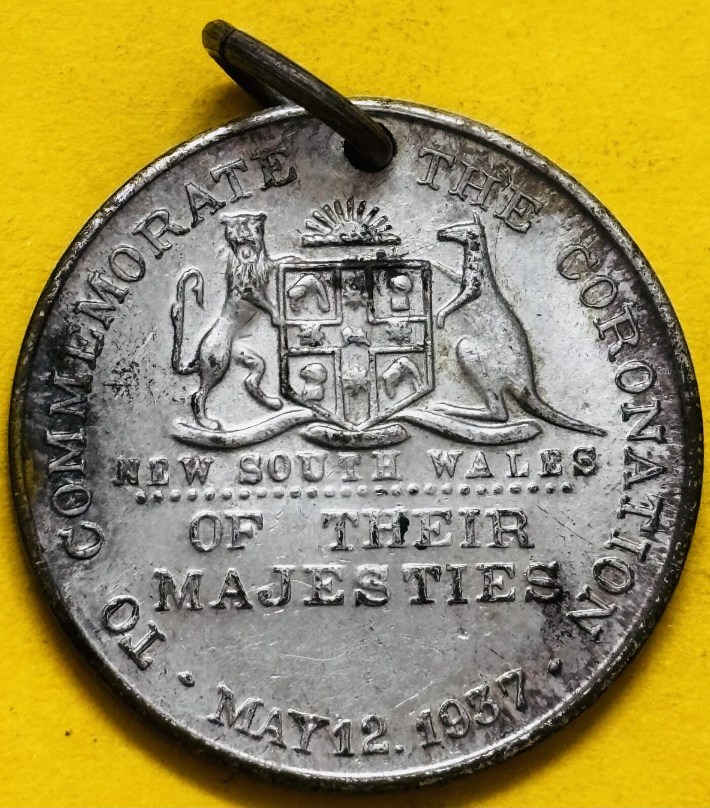 文馨钱币收藏第 295 场，（元宵场）各种银币散币纪念章，长期接代拍业务