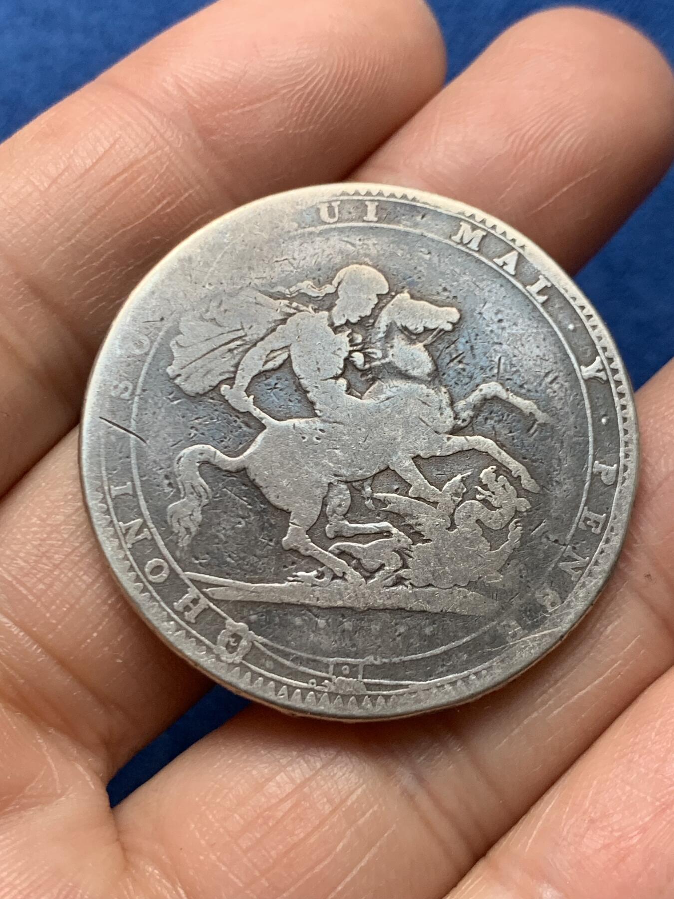 《竞宝斋》第466场 周日，周一 2场连拍 （全场包邮）欢迎送拍 英国 1819 乔三 马剑 银币 27克 200多年前的高银大银币 手感一流 细节见图