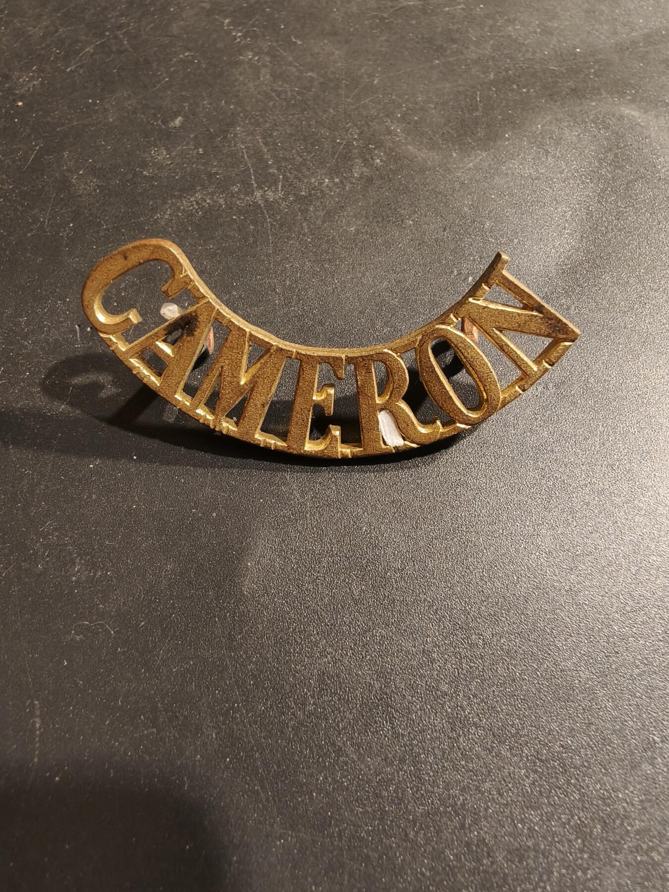 老王徽章第185期 英国苏格兰卡梅伦高地步兵团肩章     一战时期