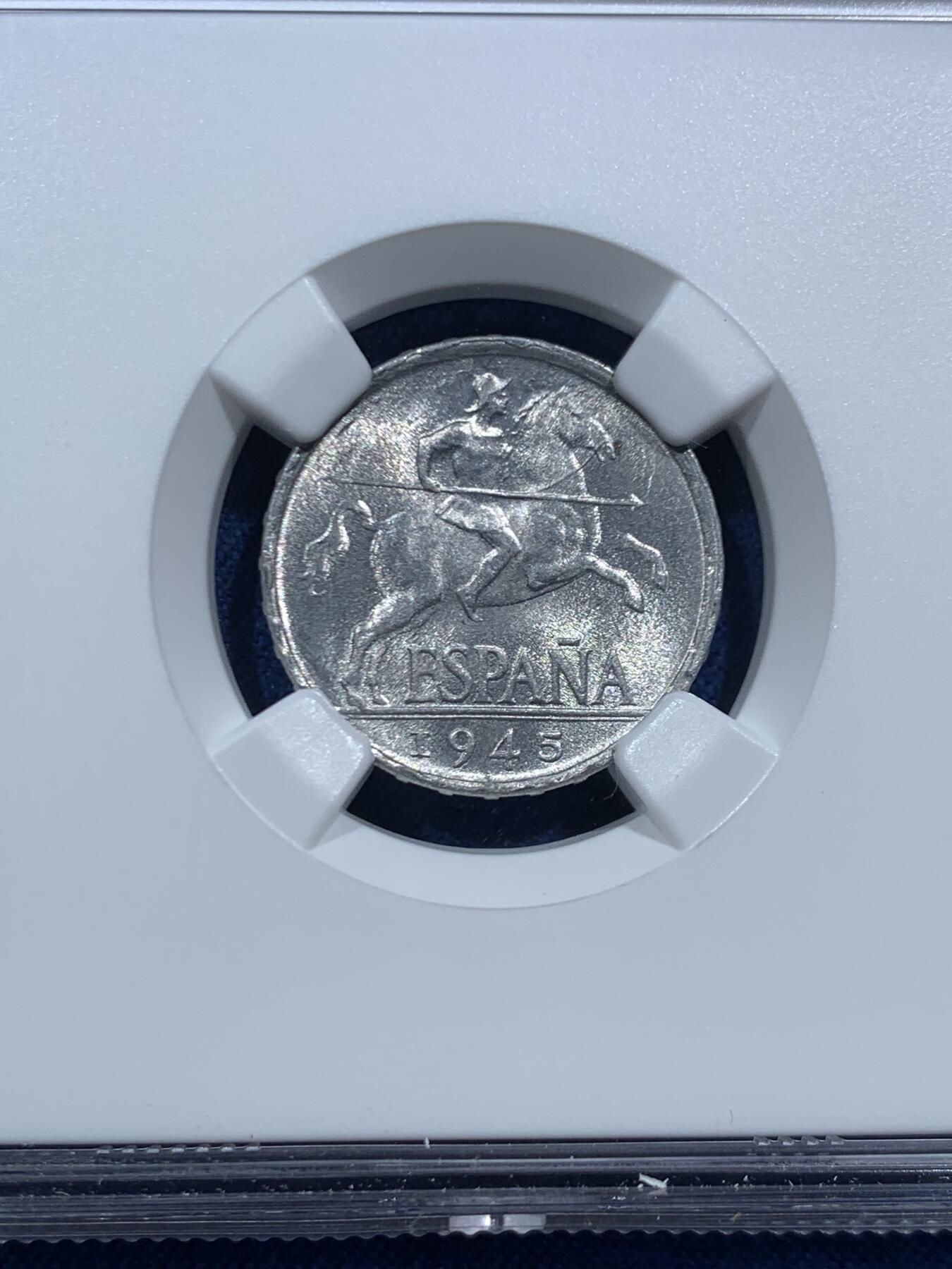 《竞宝斋》第466场 周日，周一 2场连拍 （全场包邮）欢迎送拍 NGC MS66 西班牙1945年骑马骑士5分 拆卷品评级 冠军分