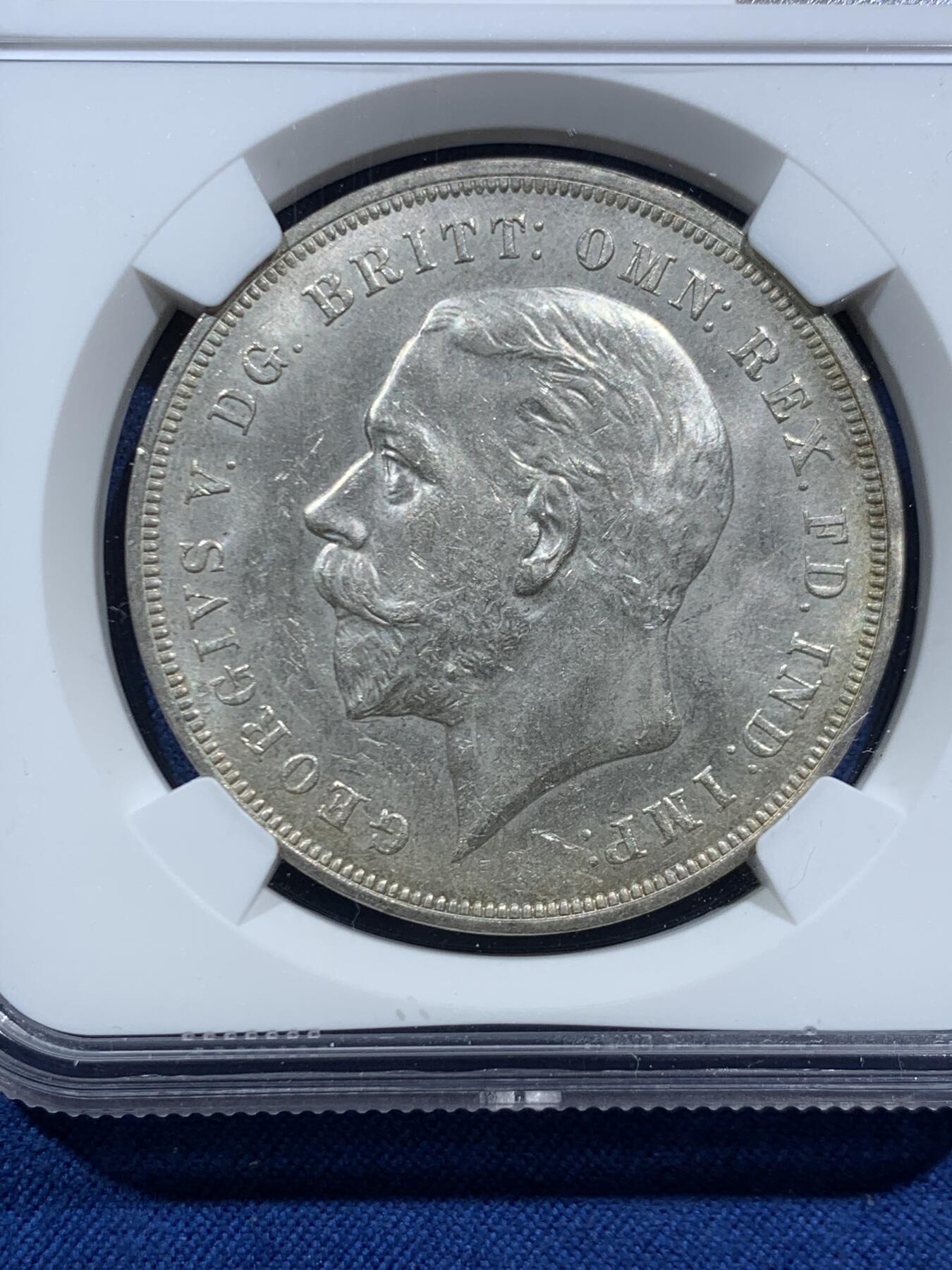 《竞宝斋》第466场 周日，周一 2场连拍 （全场包邮）欢迎送拍 NGC MS63 英国1935年乔治五世木马剑1克朗银币