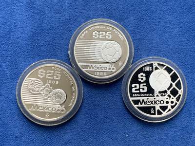 《竞宝斋》第466场 周日，周一 2场连拍 （全场包邮）欢迎送拍 - 三枚一组 墨西哥1986年世界杯25比索银币 总重约25.3g 925银