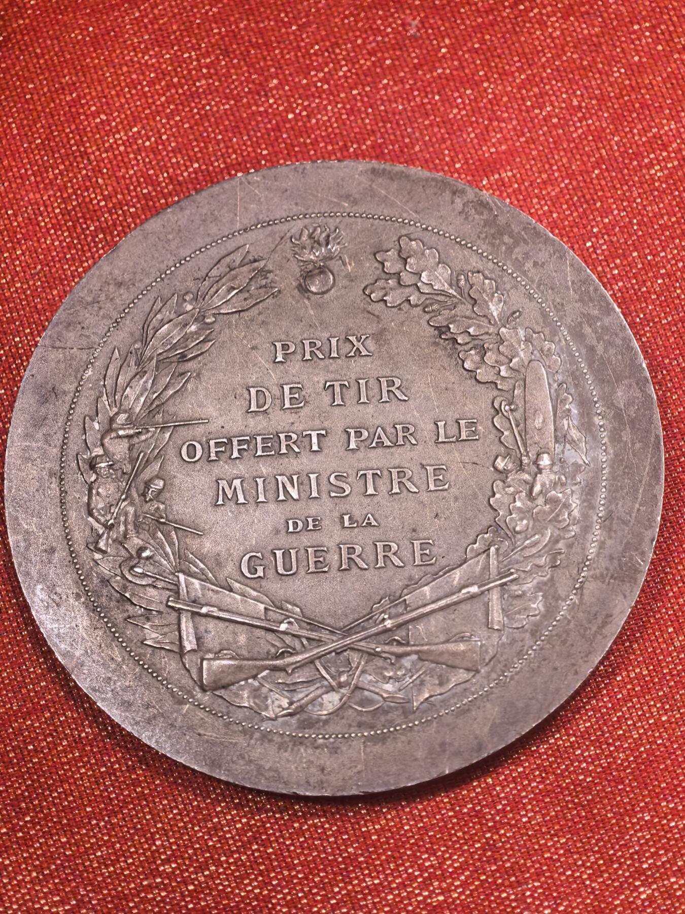 欧洲银章和银币 法国著名新艺术风格章牌雕刻家 Daniel Dupuis (1849-1899) 设计的银质奖章，属于法国第三共和国时期（1870-1940）的