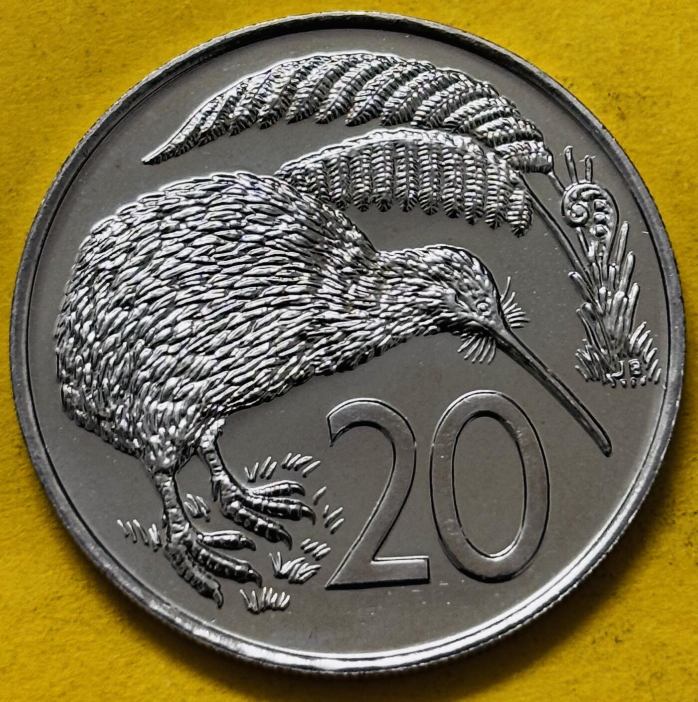 文馨钱币收藏第 295 场，（元宵场）各种银币散币纪念章，长期接代拍业务 全新 1984 年新西兰无翼鸟 20 分镜面工艺像精制币