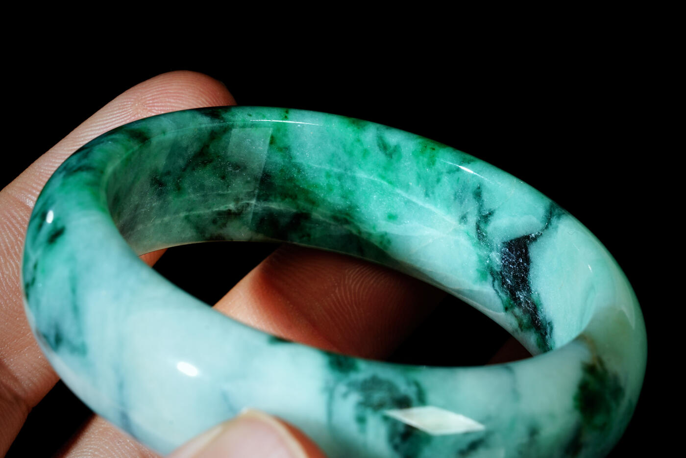 上海都达杂项专场四十四【全场包邮】  天然冰绿花翡翠（A货）贵妃手镯 附鉴定证书91-71