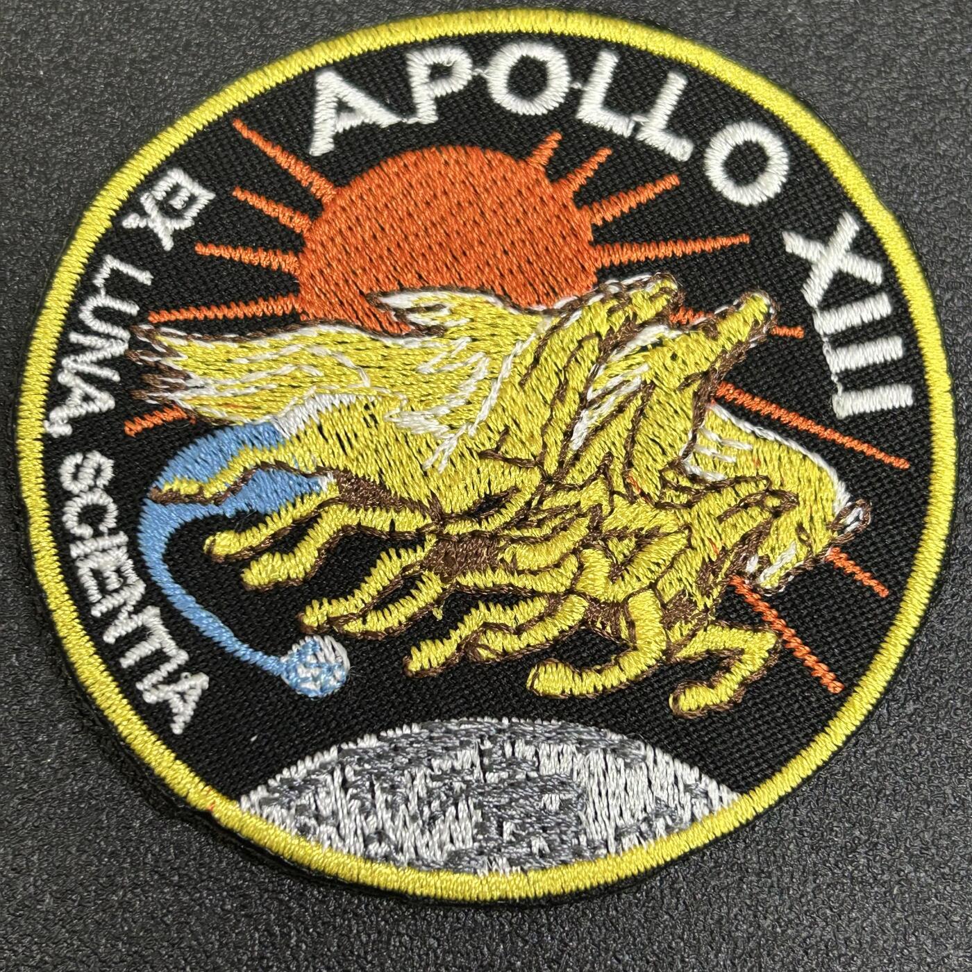 西秦中古拍卖第七十九期  美国阿波罗13号宇宙探索臂章