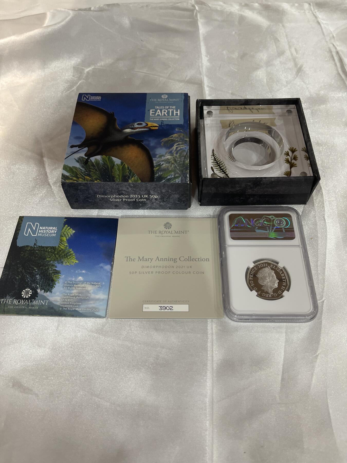 2021年英国玛丽·安宁收藏系列双型齿翼龙纪念银币，NGC评级70分，首期蓝标，限量01000枚，带原装盒和证