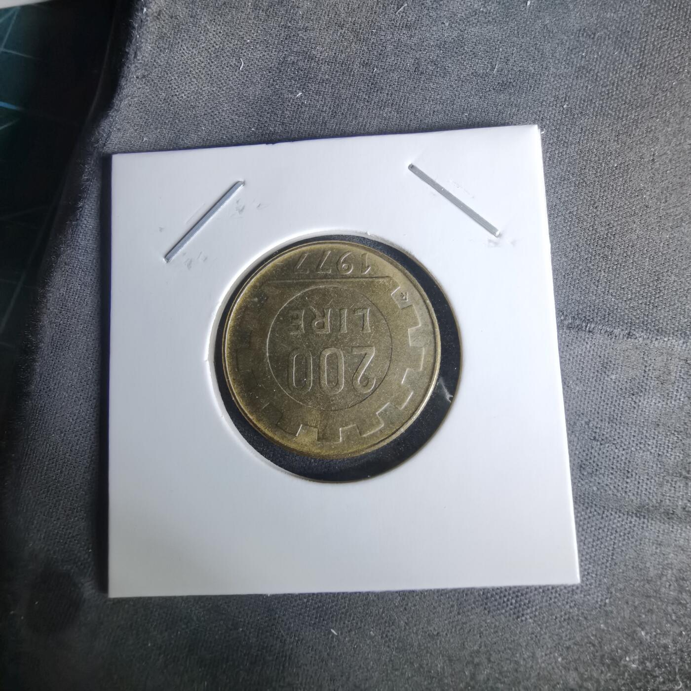 沼泽如烟--第1008场 意大利1977年200里拉