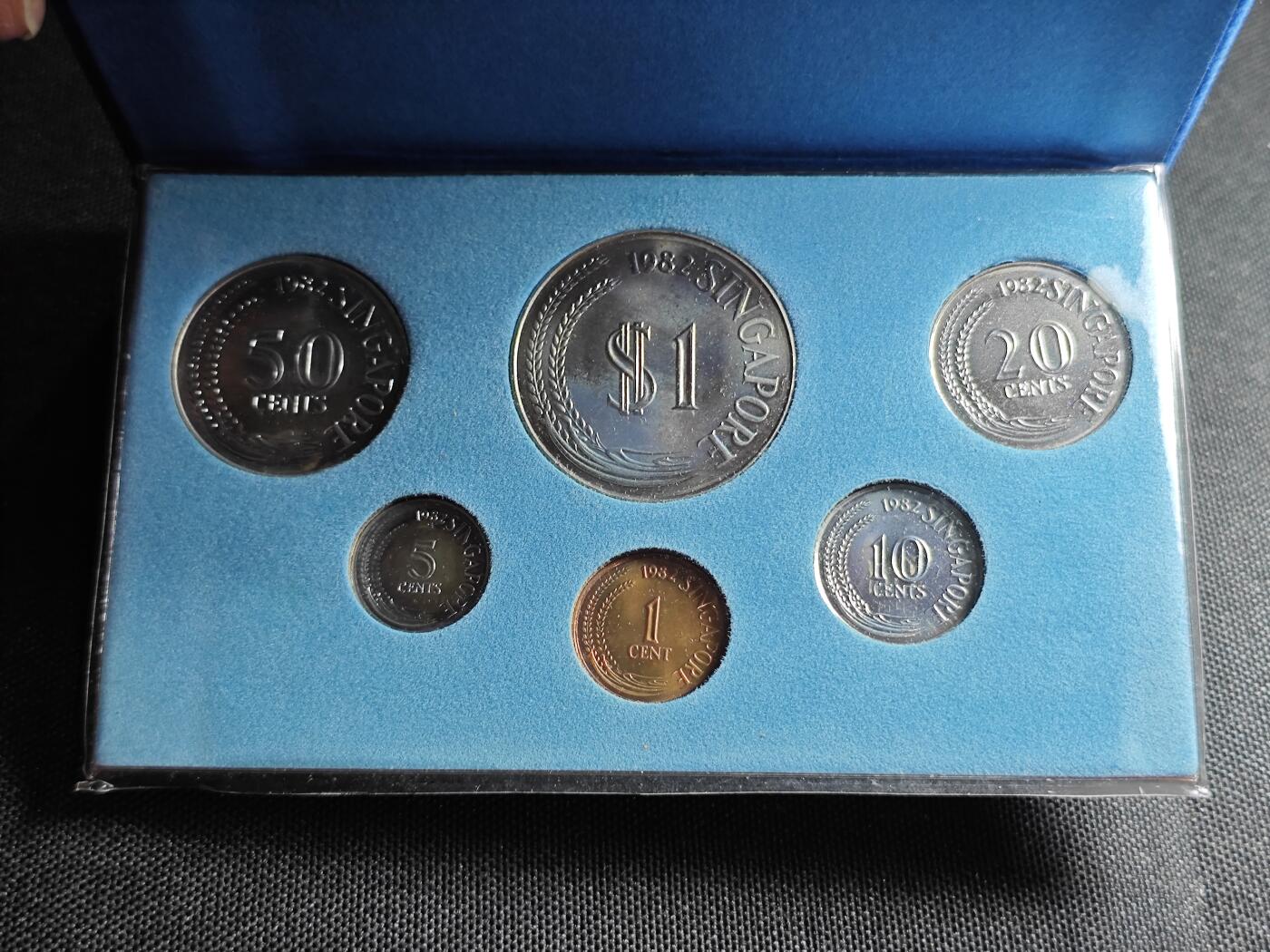 KK钱币收藏小铺   套币 批量/好品散币专场 2月预留时间 周末发货  1982新加坡动物版大小面值清年一套 官方发行样式少见