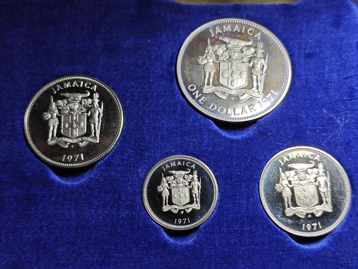 KK钱币收藏小铺   套币 批量/好品散币专场 2月预留时间 周末发货  1971牙买加大小面值精制铜镍套币