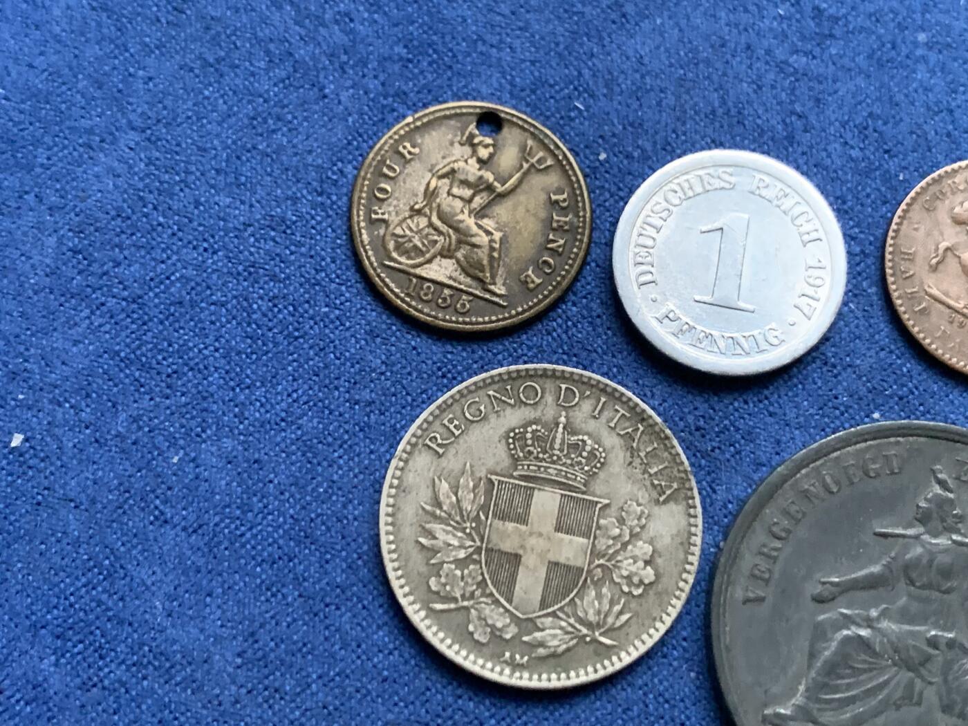 《竞宝斋》第467场 周日，周一 2场连拍 （全场包邮）欢迎送拍 六枚一组 欧洲精品散币