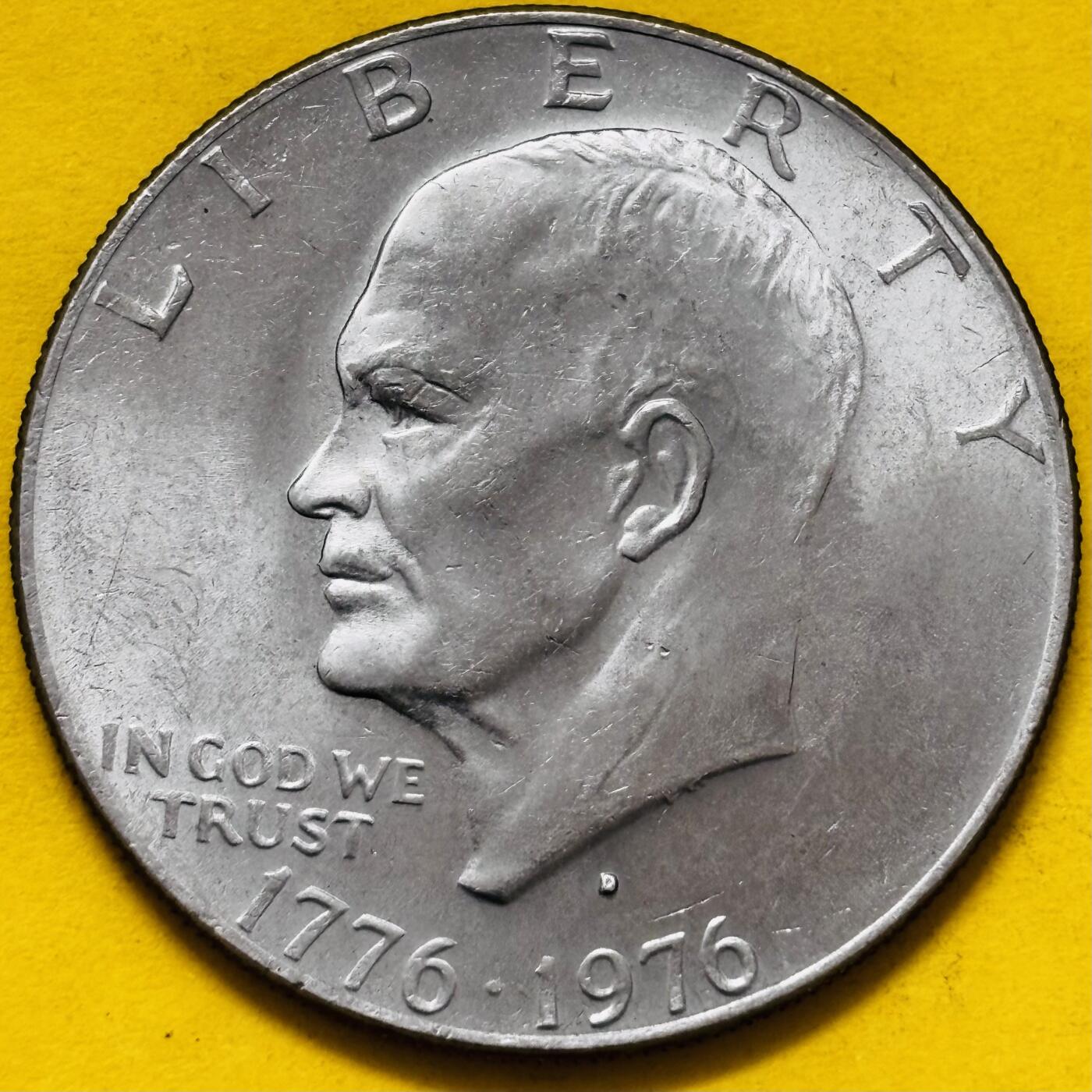 文馨钱币收藏第 295 场，（元宵场）各种银币散币纪念章，长期接代拍业务 原光好品 1976 年美国建国 200 周年一元纪念币