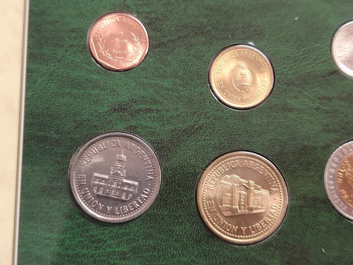 布加迪🐬～世界钱币(上海)🌾第 278 期 /  各国套币和散币