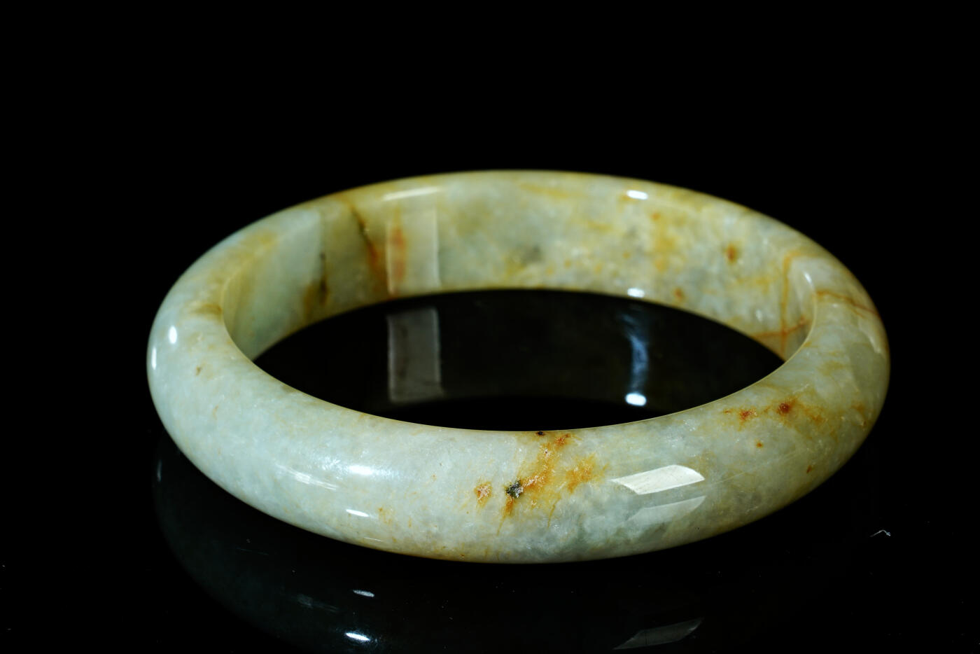 上海都达杂项专场四十四【全场包邮】  天然翡翠（A货）贵妃手镯 附鉴定证书91-76