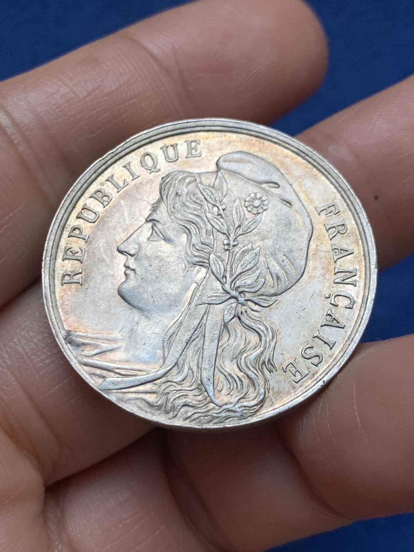 《竞宝斋》第467场 周日，周一 2场连拍 （全场包邮）欢迎送拍 法国特鲁瓦储蓄银行委员会纪念银章 菱形 野猪头边铭 16.75克 33.2mm