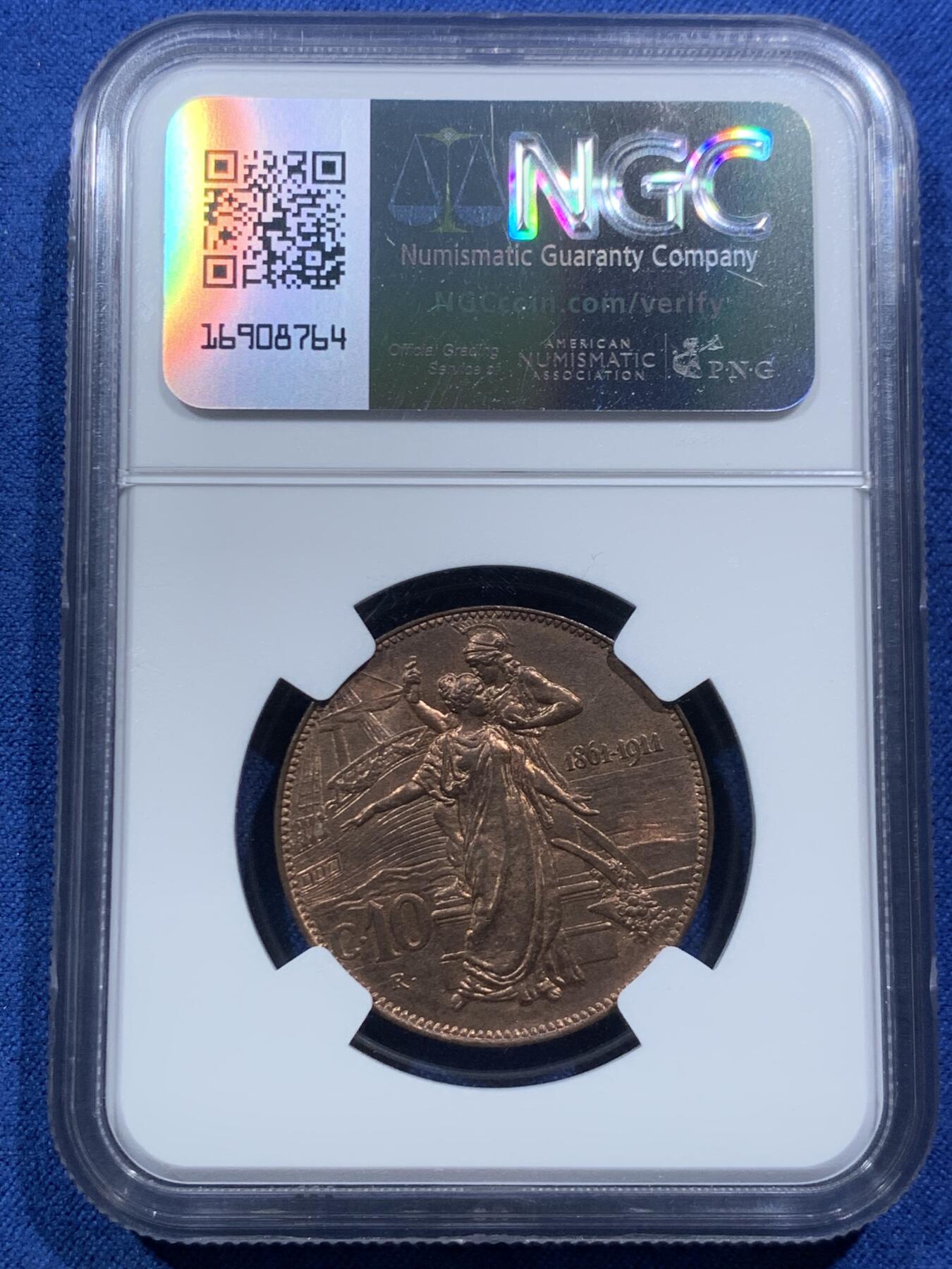 《竞宝斋》第467场 周日，周一 2场连拍 （全场包邮）欢迎送拍 NGC MS64RB 意大利伊曼纽尔三世1911年“拖奶”10分大铜币，意系铜币中的永恒经典。此枚红铜光靓丽，接近RD级别，实物观感非常好。