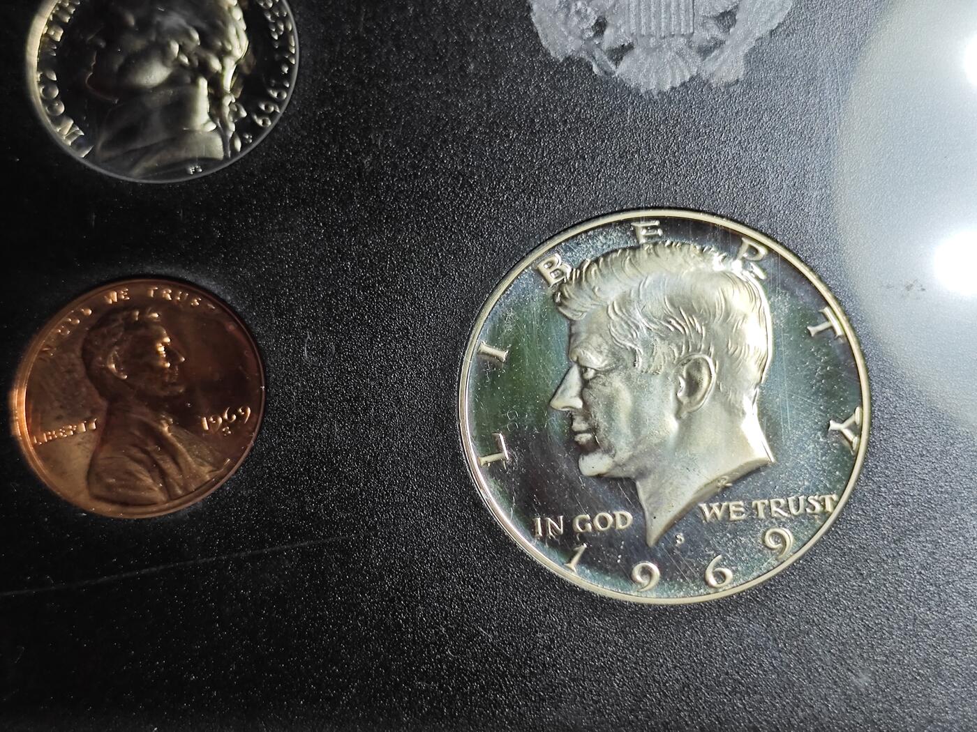 KK钱币收藏小铺   套币 批量/好品散币专场 2月预留时间 周末发货  1969美国大小面值清年精制套币 含50分银币