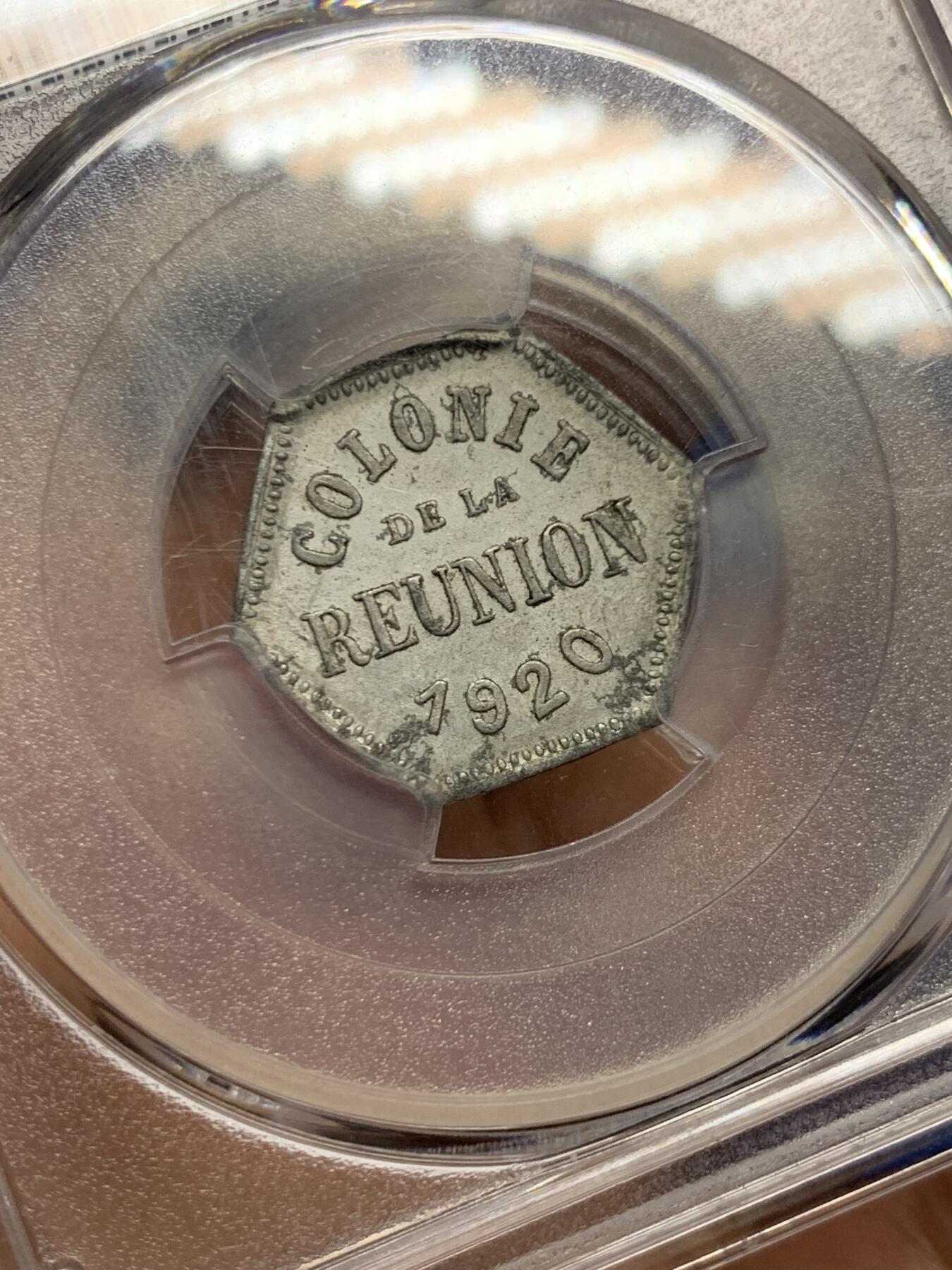 《竞宝斋》第467场 周日，周一 2场连拍 （全场包邮）欢迎送拍 PCGS AU58 法属留尼旺 1920年 5生丁代币 非常少见的品种