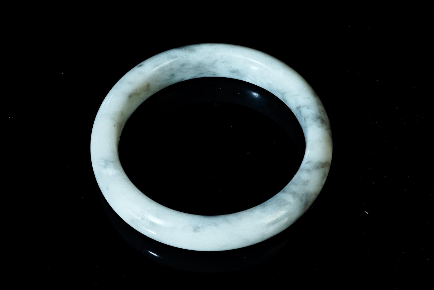 上海都达杂项专场四十四【全场包邮】  天然和田玉青花籽料贵妃手镯91-78