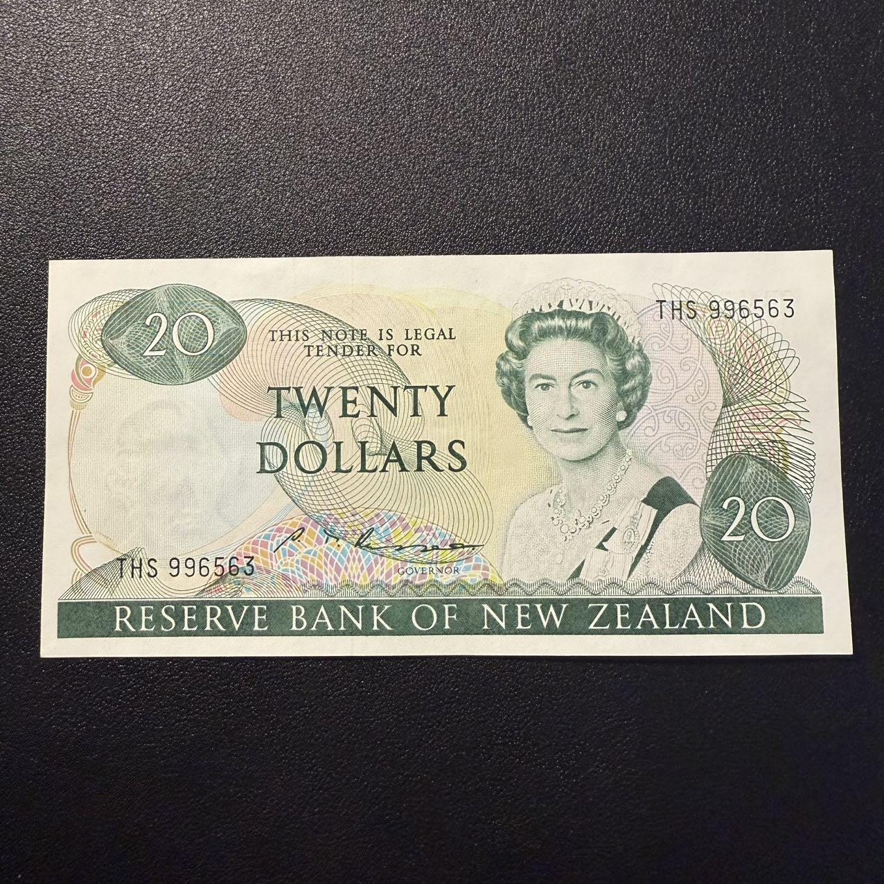 第15期 库存 新西兰 1985年20 全新unc- 背面有一处小黄点