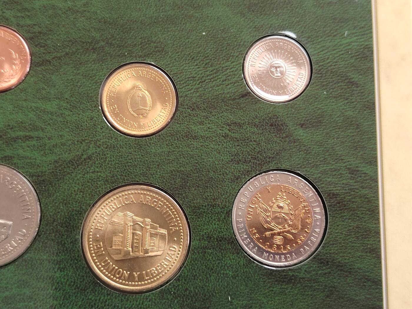 布加迪🐬～世界钱币(上海)🌾第 278 期 /  各国套币和散币