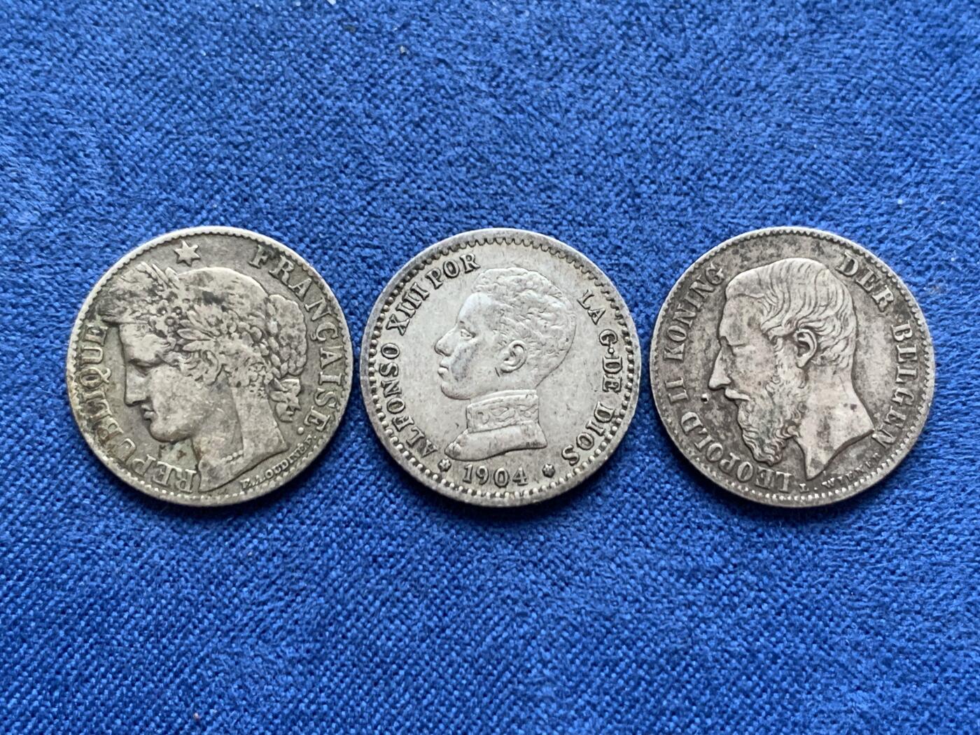 《竞宝斋》第467场 周日，周一 2场连拍 （全场包邮）欢迎送拍 三枚一组 少见面值 欧陆1/2小银币：西班牙1904年阿方索十三世50分、比利时1886年利奥波德二世50分、法国1873年50生丁，总重7.37克，流通好品