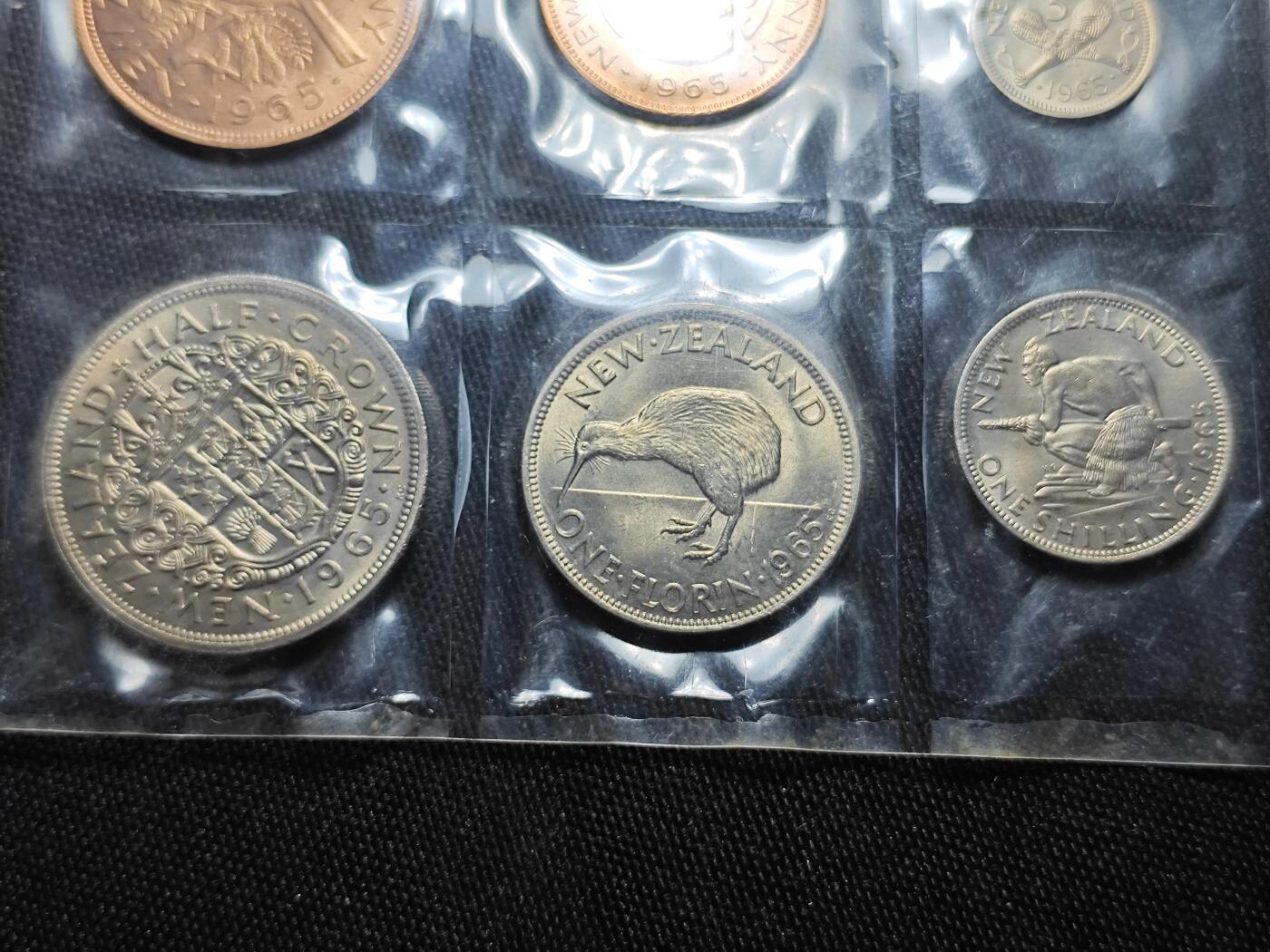 KK钱币收藏小铺   套币 批量/好品散币专场 2月预留时间 周末发货  1965新西兰大小面值清年一套 好品