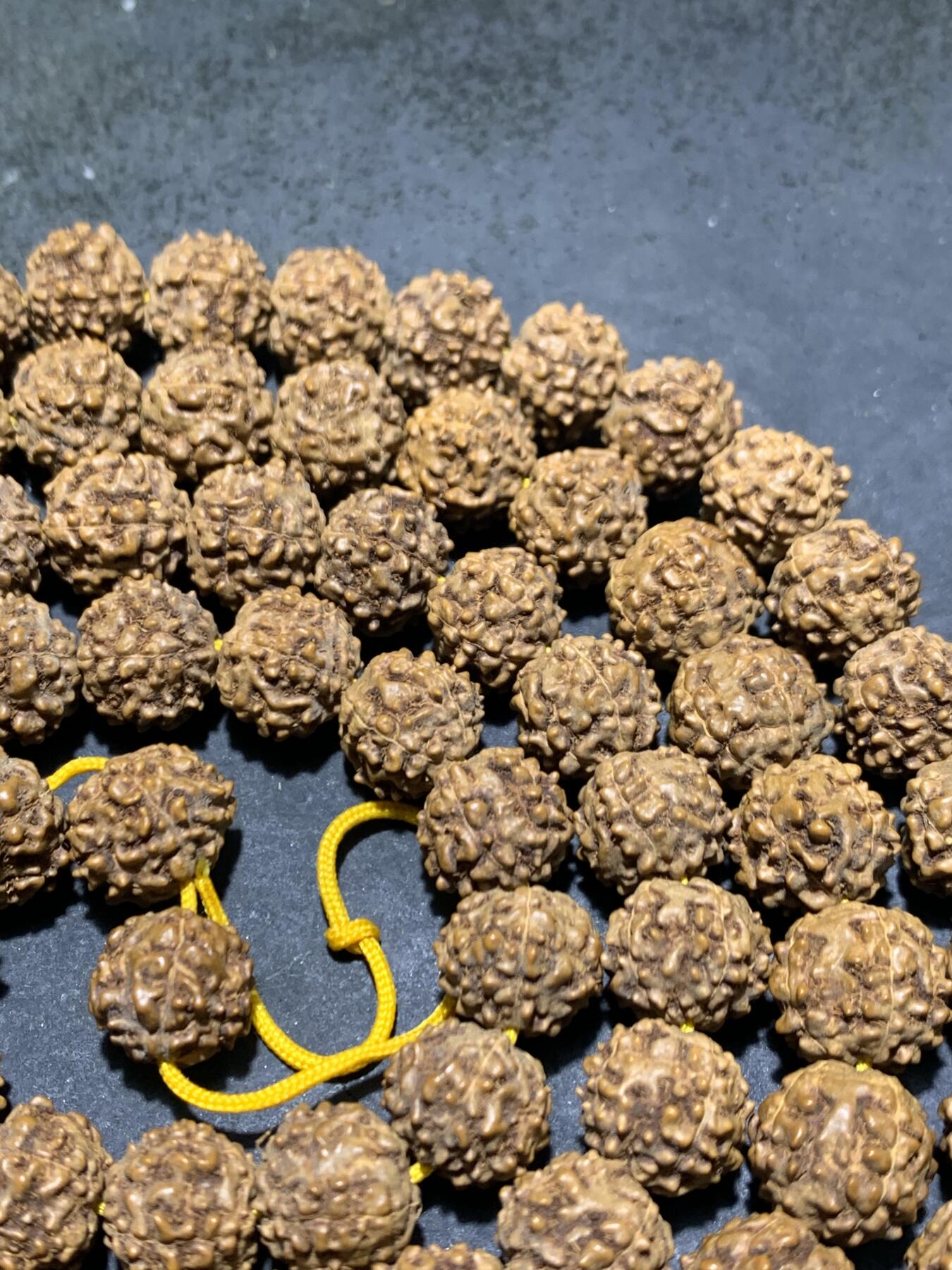 精美黄皮荔枝纹原生态小金刚菩提108手串一条