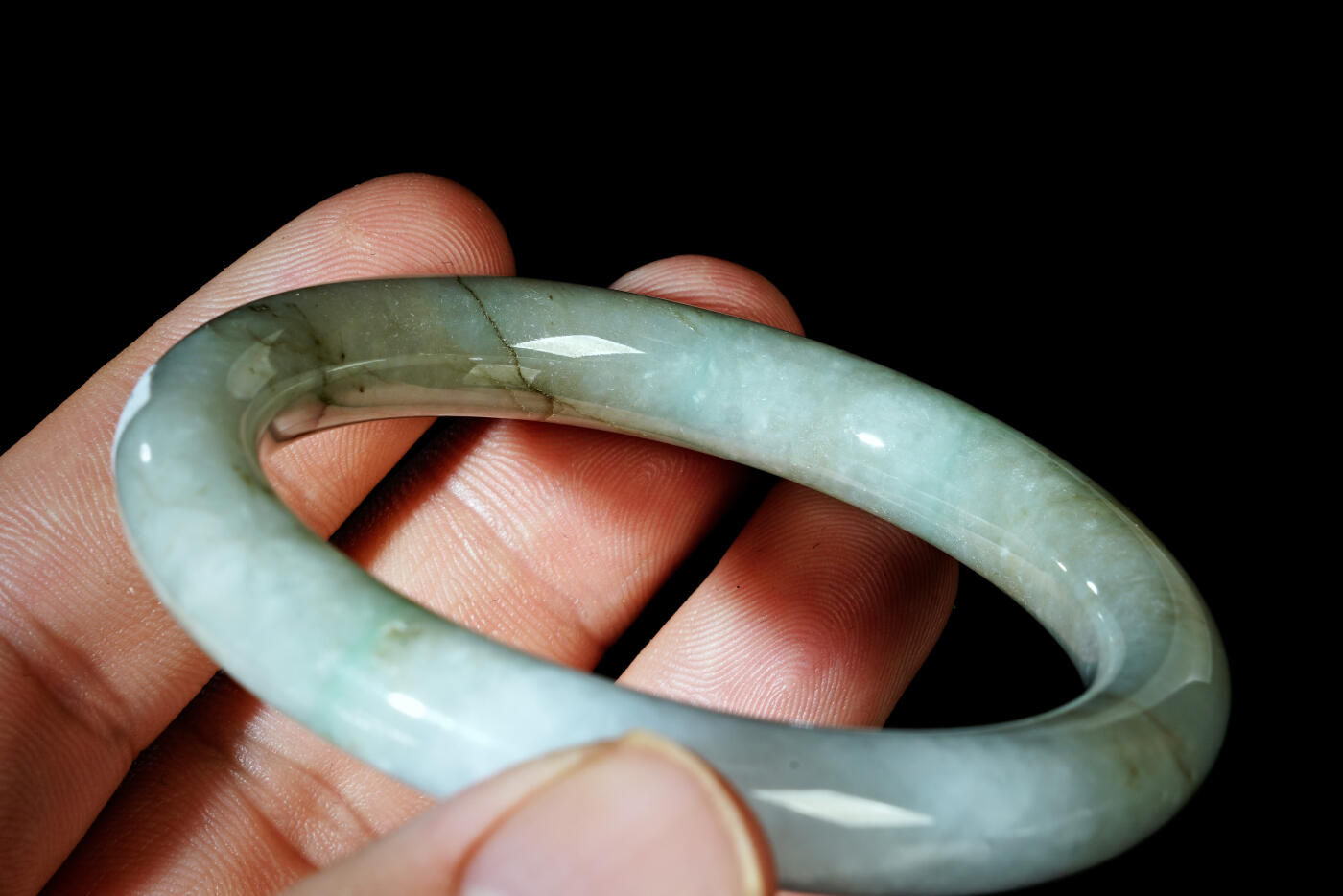 上海都达杂项专场四十四【全场包邮】  天然翡翠（A货）圆条手镯 附鉴定证书91-75