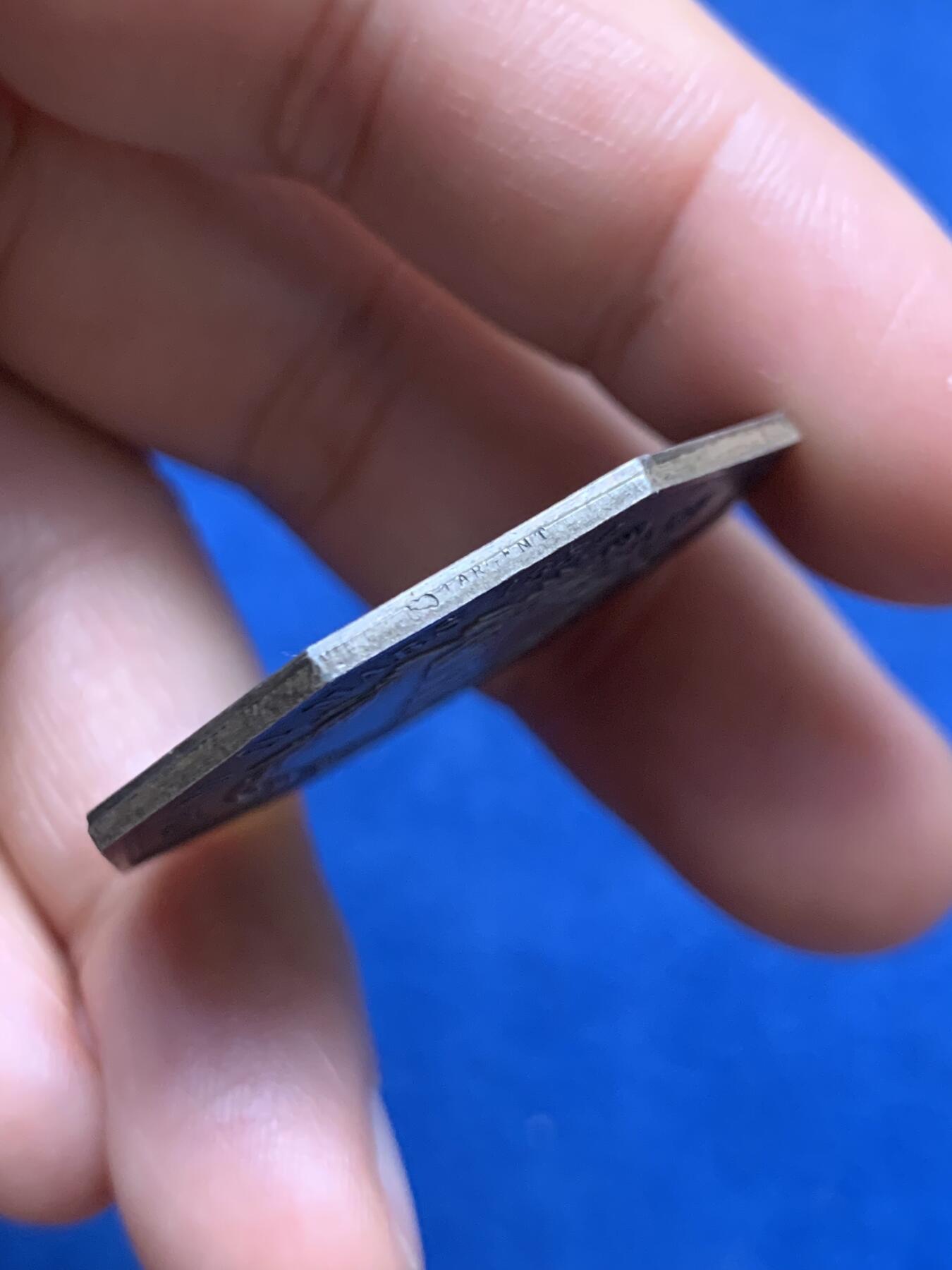 《竞宝斋》第467场 周日，周一 2场连拍 （全场包邮）欢迎送拍 法国里尔储蓄银行八角银质代币 19.3克 36.2mm 丰饶角1银标