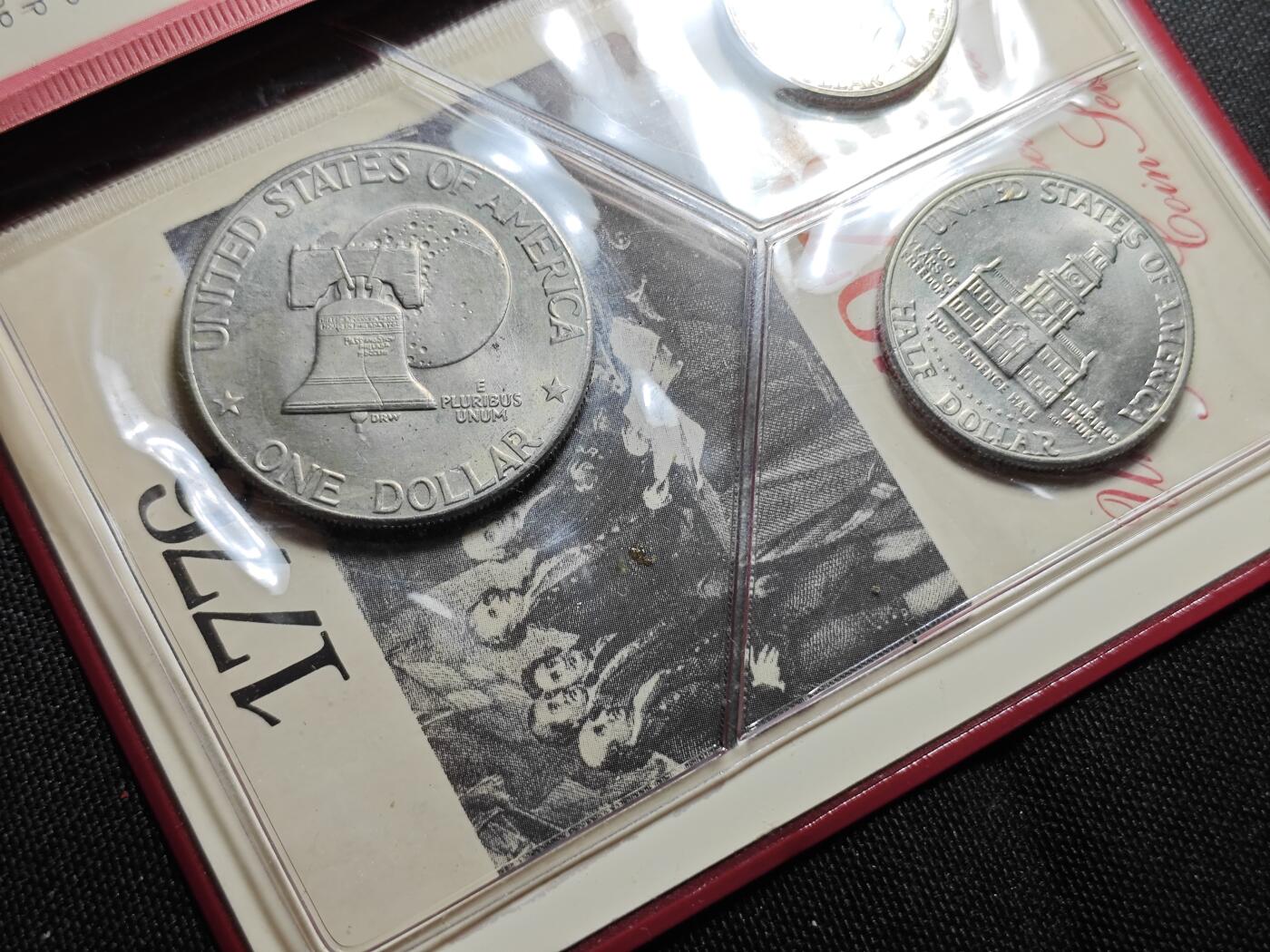 KK钱币收藏小铺   套币 批量/好品散币专场 2月预留时间 周末发货  1976美国建国200周年纪念套币 样式少见