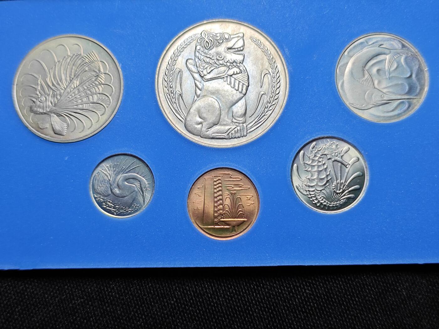 KK钱币收藏小铺   套币 批量/好品散币专场 2月预留时间 周末发货  马来西亚大厦版大小面值一套