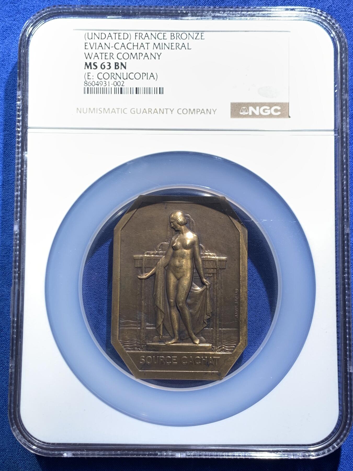 《竞宝斋》第467场 周日，周一 2场连拍 （全场包邮）欢迎送拍 NGC MS63BN 法国新艺术章牌 Renard 大师作品《依云温泉》 清凉名章 加大加厚盒