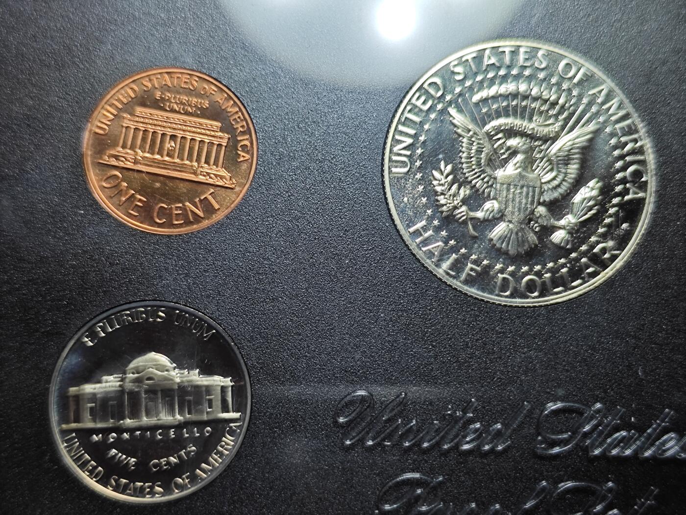 KK钱币收藏小铺   套币 批量/好品散币专场 2月预留时间 周末发货  1969美国大小面值清年精制套币 含50分银币