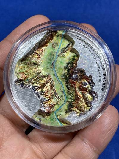 《竞宝斋》第467场 周日，周一 2场连拍 （全场包邮）欢迎送拍 - 列支敦士登2024年10法郎彩色高浮雕银币 瑞士法郎采用100周年纪念（莱茵河谷） 2盎司9999银 发行量：1000 盒证全