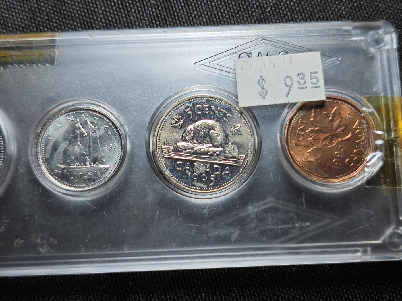 KK钱币收藏小铺   套币 批量/好品散币专场 2月预留时间 周末发货  1995加拿大大小面值清年一套