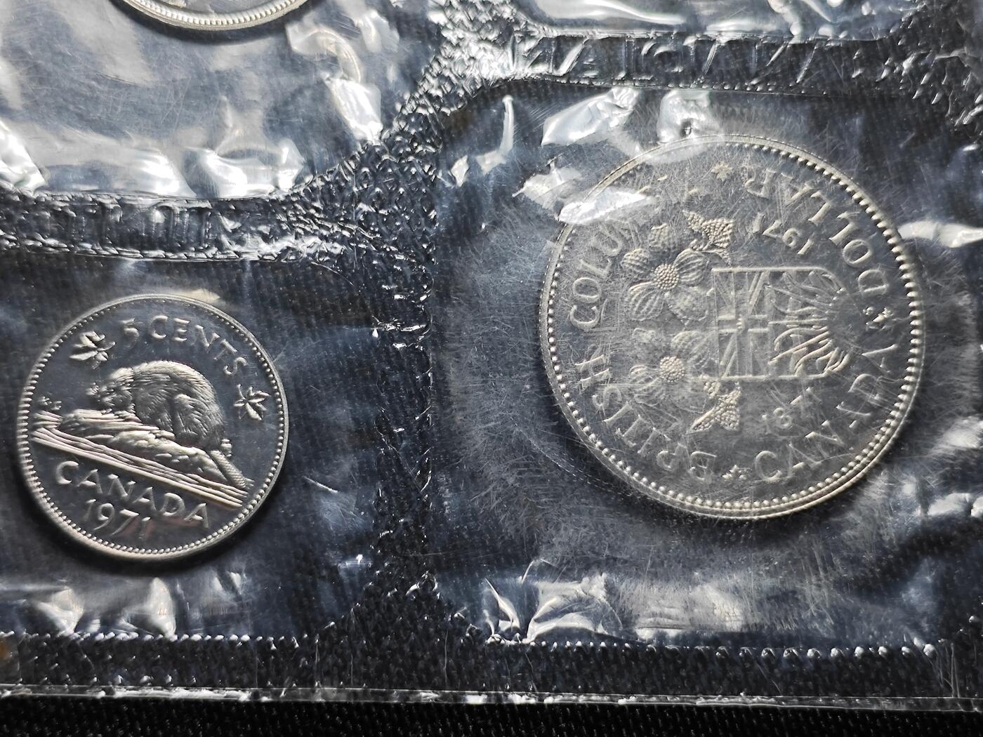 KK钱币收藏小铺   套币 批量/好品散币专场 2月预留时间 周末发货  1971加拿大大小面值清年一套 含1元纪念币