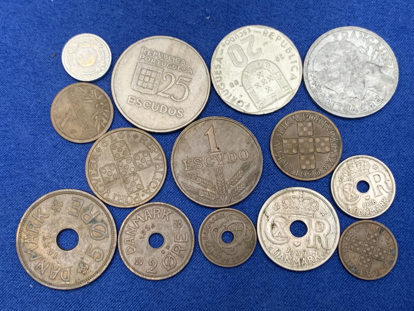 《竞宝斋》第467场 周日，周一 2场连拍 （全场包邮）欢迎送拍 14枚一组 世界各国钱币