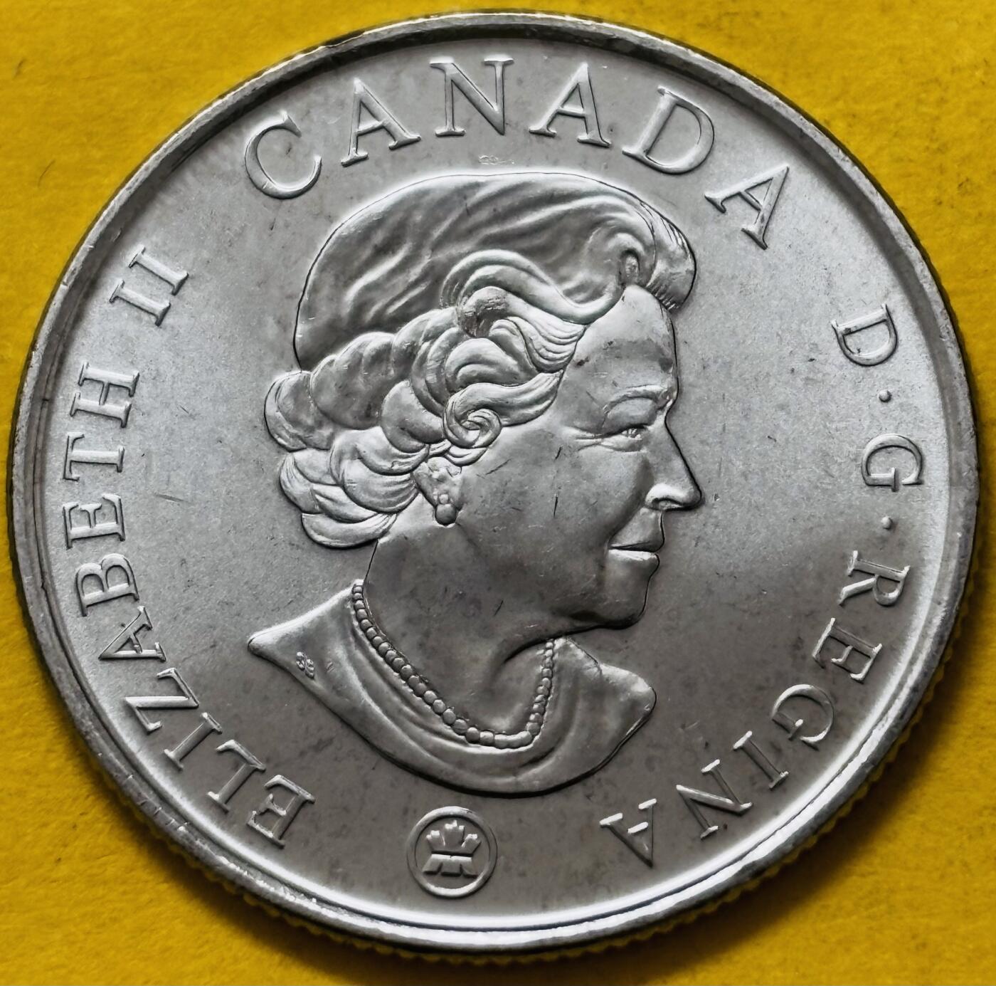 文馨钱币收藏第 295 场，（元宵场）各种银币散币纪念章，长期接代拍业务 全新加拿大2008年25分彩色纪念币 红色罂粟花