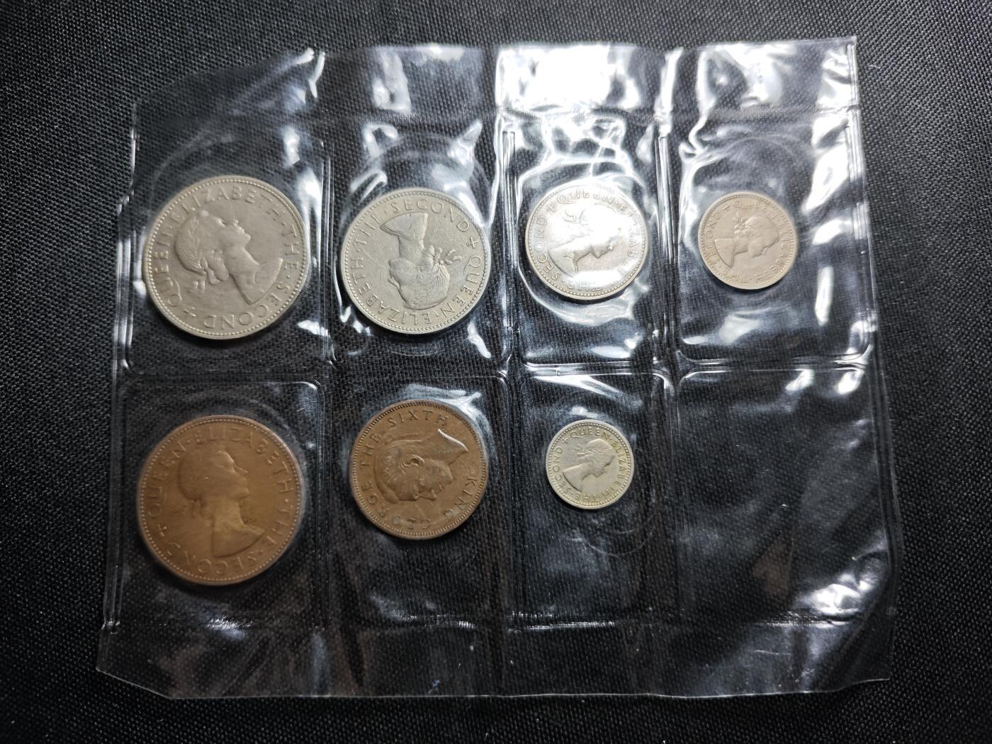 KK钱币收藏小铺   套币 批量/好品散币专场 2月预留时间 周末发货  新西兰大小面值一套