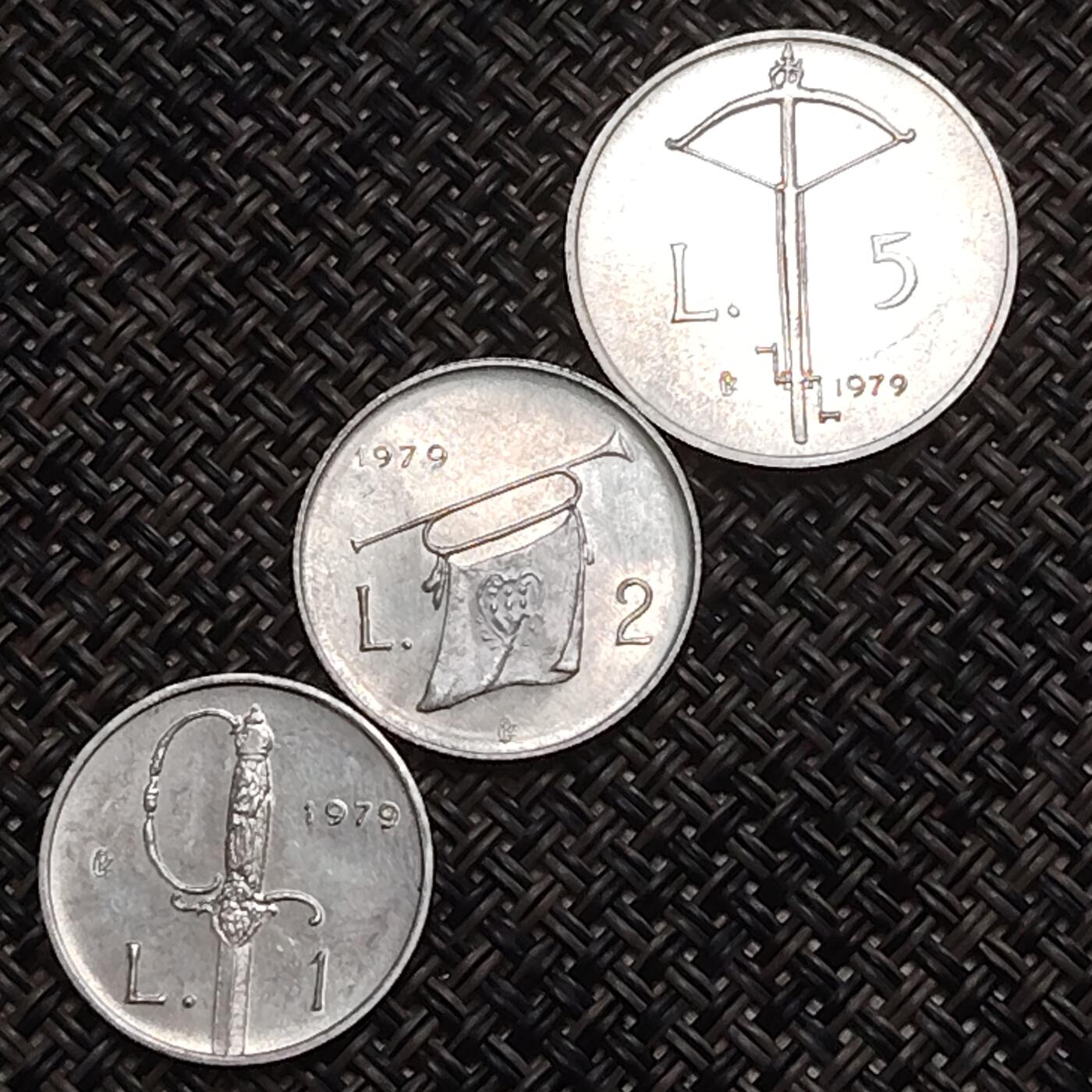 布加迪🐬～世界钱币(上海)🌾第 278 期 /  各国套币和散币 圣马力诺🇸🇲 1979年 2里拉铝币