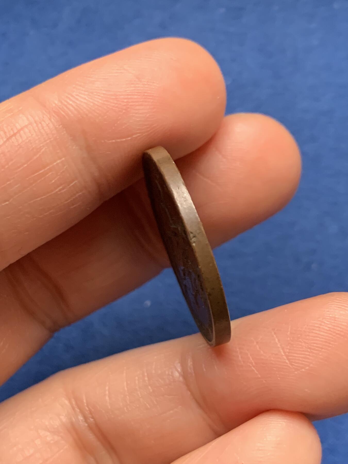 《竞宝斋》第467场 周日，周一 2场连拍 （全场包邮）欢迎送拍 法国路易菲利普儿子奥尔良公爵造像落成纪念铜章 8.7克 26.8mm 手指铜标