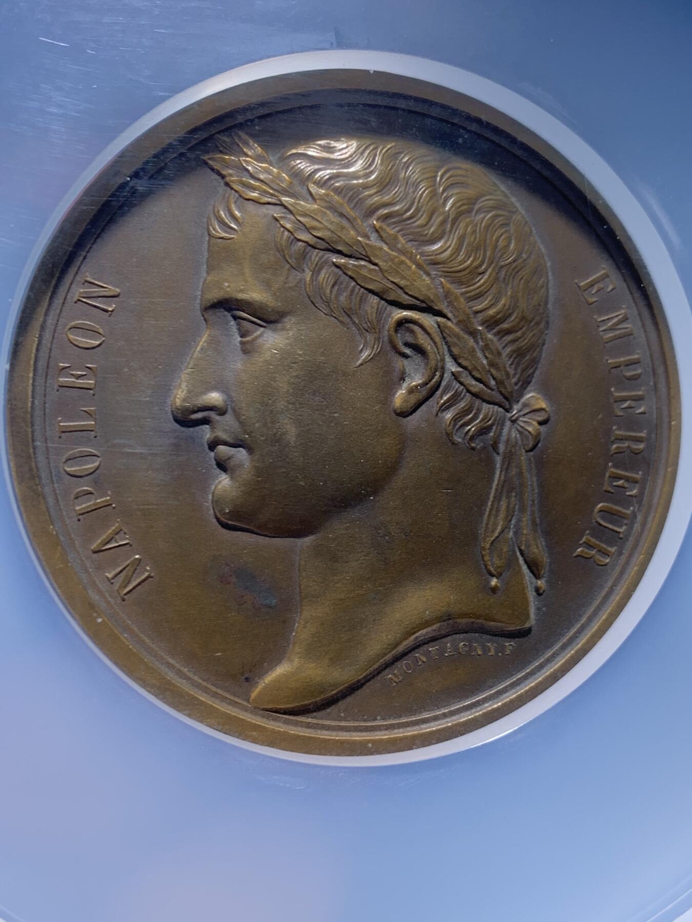 《竞宝斋》第467场 周日，周一 2场连拍 （全场包邮）欢迎送拍 NGC MS62BN 法国1840年拿破仑遗骸从圣赫勒拿岛迁回巴黎荣军院安葬纪念铜章 后铸版 加大加厚盒