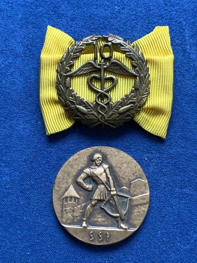 《竞宝斋》第467场 周日，周一 2场连拍 （全场包邮）欢迎送拍 - 两个一组 瑞典射击节奖章，胸章。总重23.15克