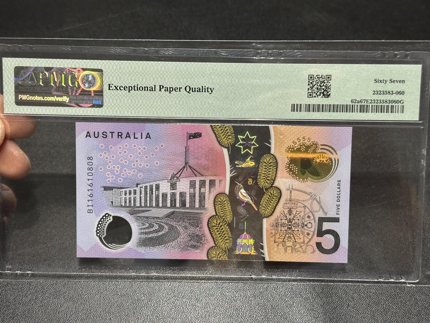《外钞收藏家》第六百一十四期（精选场）（长期征集拍品、欢迎藏友们联系合作） 2016年澳大利亚5元 PMG67 倒置号