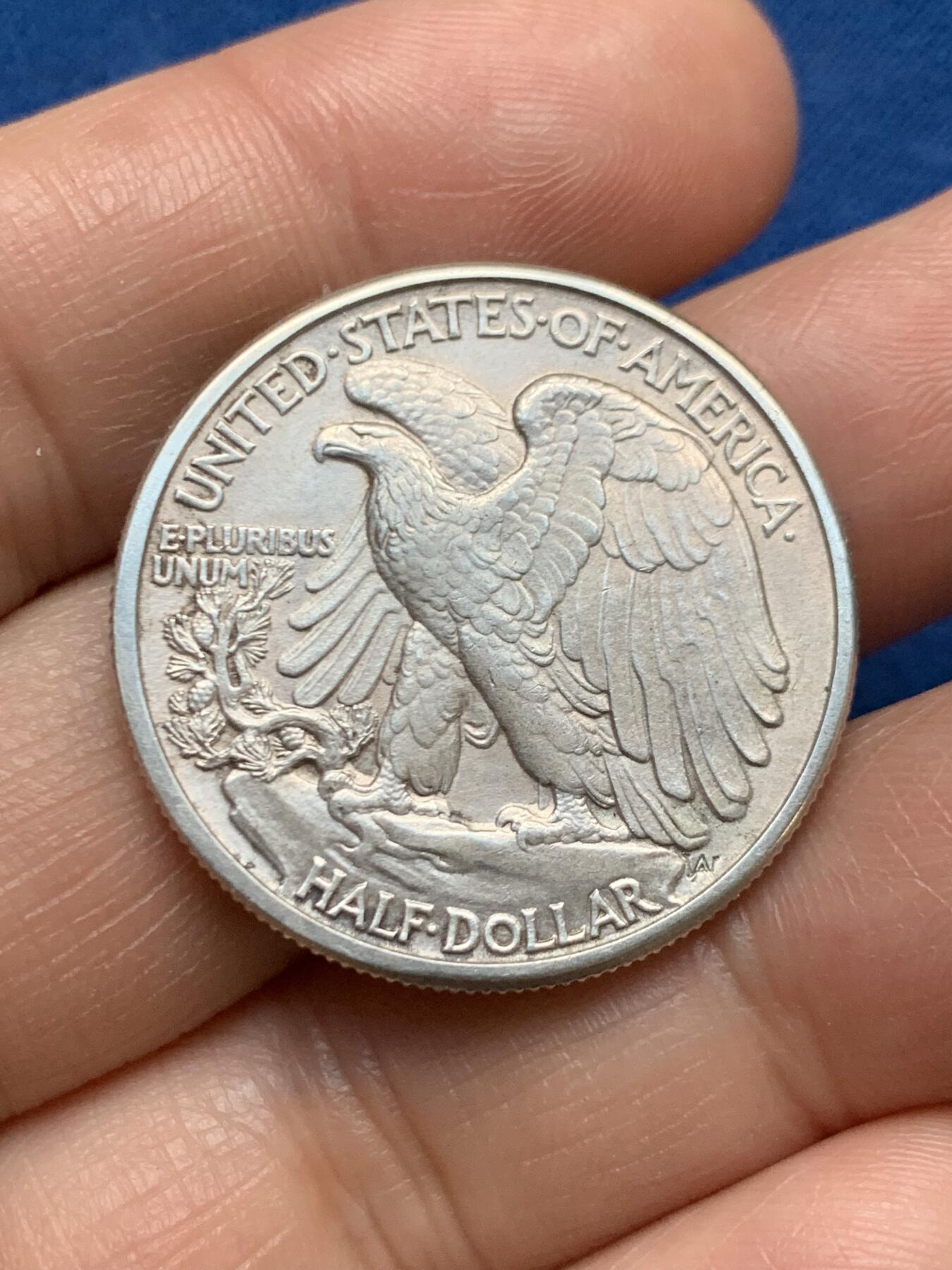 《竞宝斋》第467场 周日，周一 2场连拍 （全场包邮）欢迎送拍 美国 1942年 行走女神 50分银币