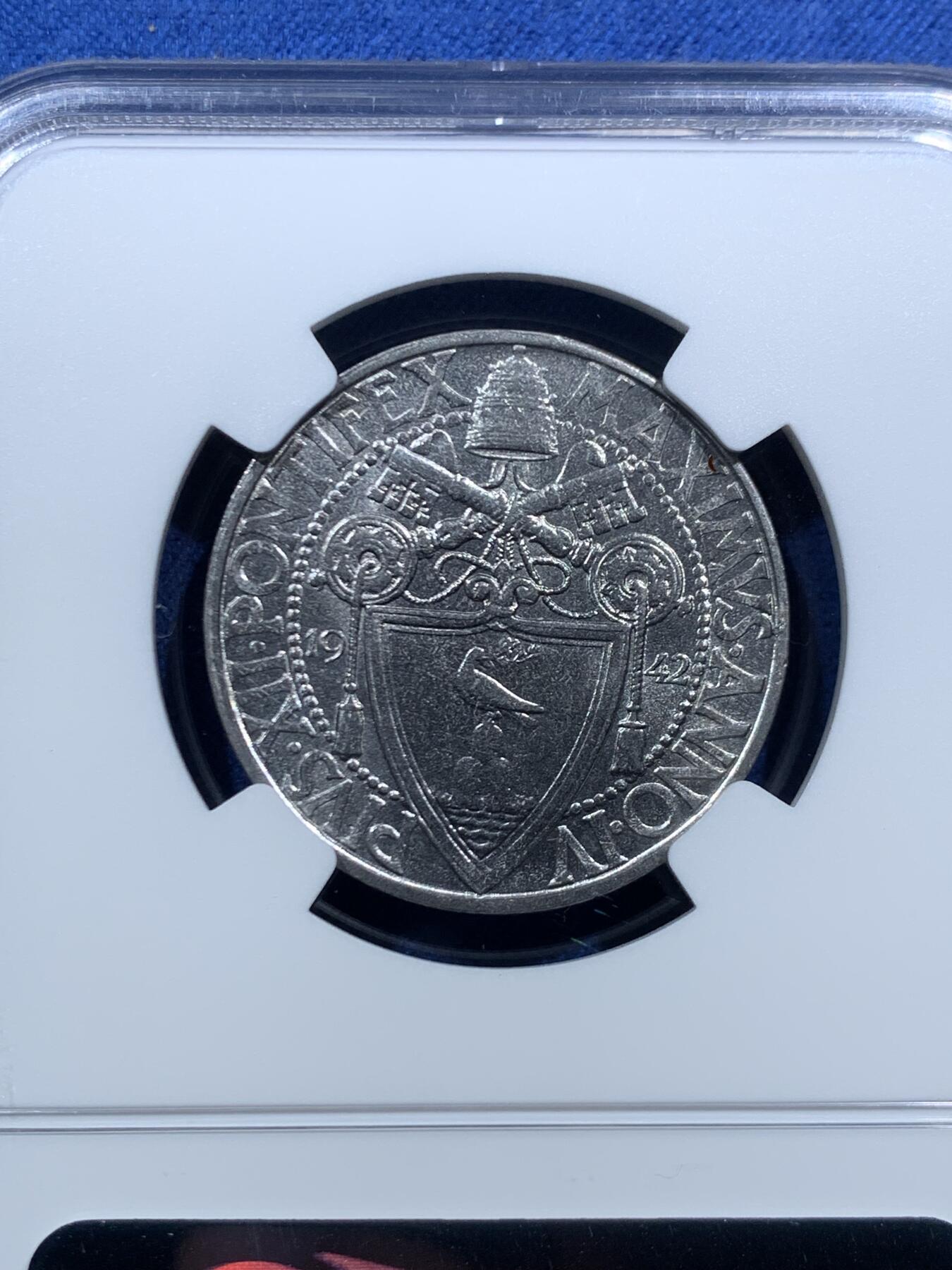 《竞宝斋》第467场 周日，周一 2场连拍 （全场包邮）欢迎送拍 NGC MS65 梵蒂冈1942年2里拉镍币 高分！