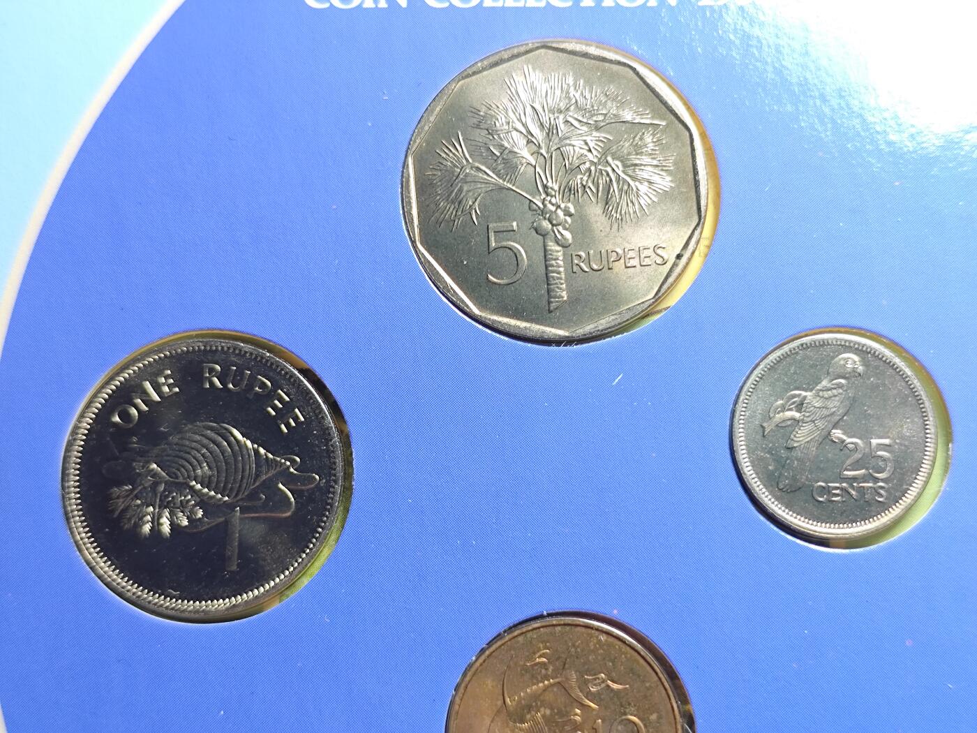 KK钱币收藏小铺   套币 批量/好品散币专场 2月预留时间 周末发货  1982塞舌尔东西面值清年一套