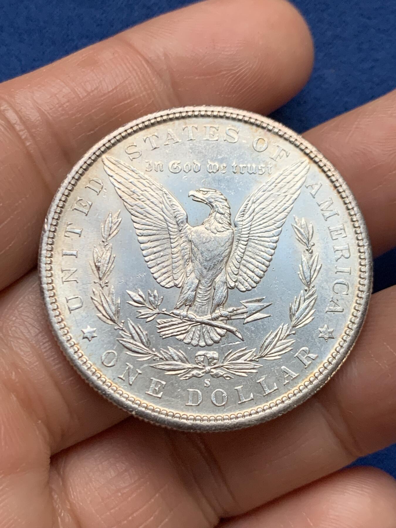 《竞宝斋》第467场 周日，周一 2场连拍 （全场包邮）欢迎送拍 美国 1881s 摩根银币 强转光 s版普遍打制不错